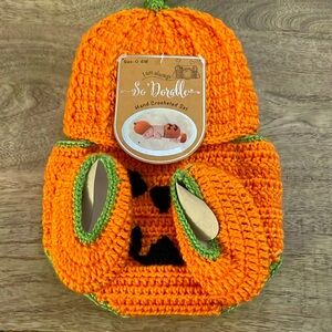 So dorable hat, butt cover & booties set infant size 0-6 months